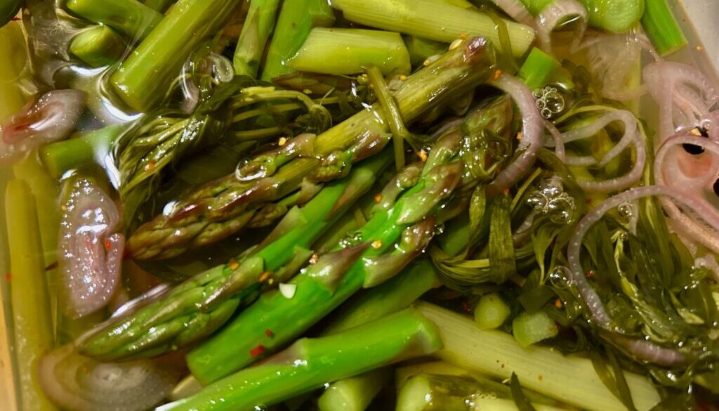 grüner spargel